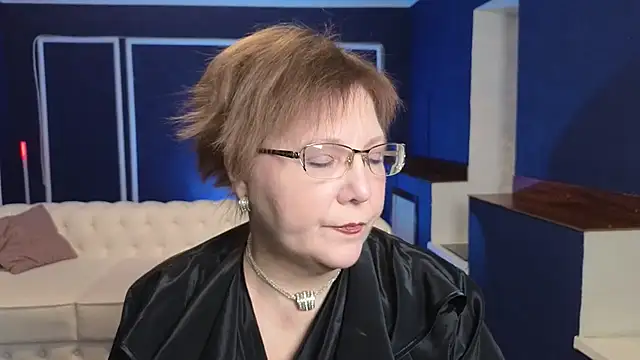 Kira Kenet online show from March 10, 2025, 2:37 pm