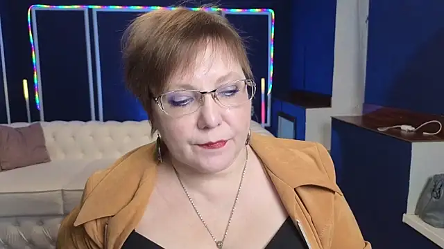 Kira Kenet online show from March 11, 2025, 2:51 pm