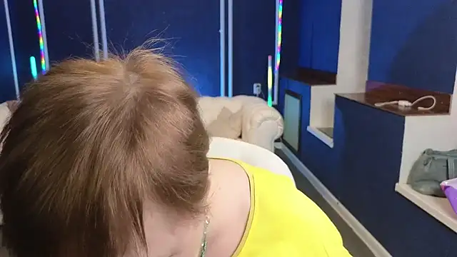 Kira Kenet online show from March 11, 2025, 9:04 pm