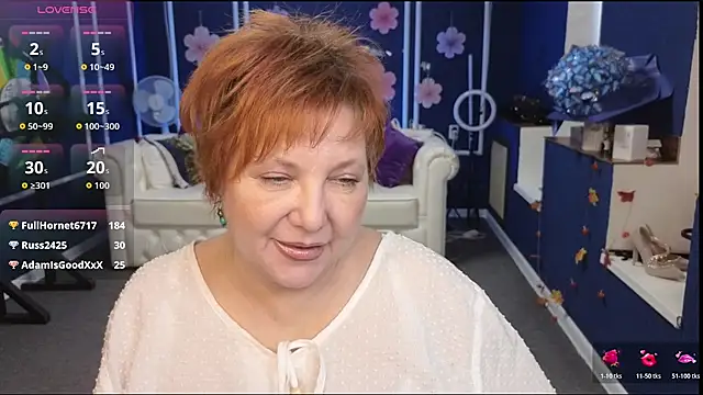 Kira Kenet online show from November 10, 2025, 8:13 am