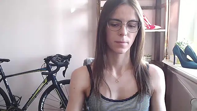 love megi online show from March 5, 2026, 1:29 pm