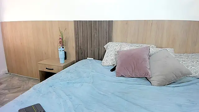  SamantaGomez online show from October 5, 2025, 7:50 am