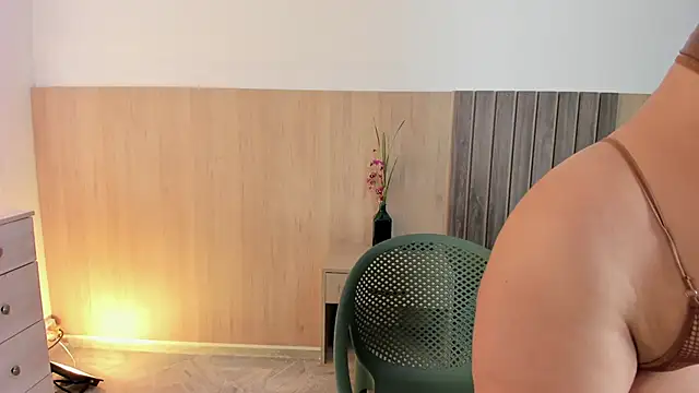  SamantaGomez online show from November 14, 2025, 7:45 pm