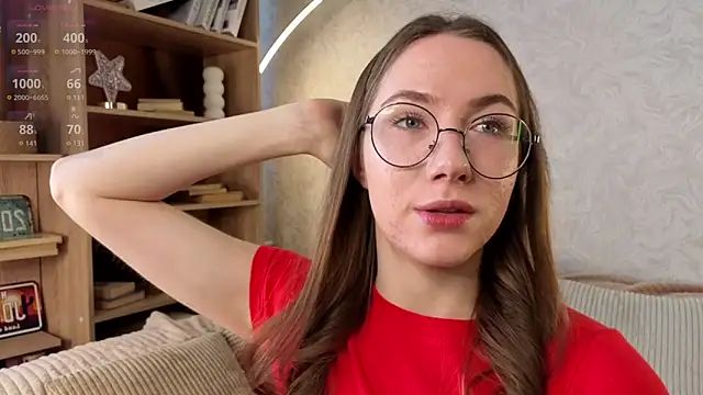 Snapshot of Kira_mindnes chatting on September 27, 2025, 5:45 am Kira mindnes online show from September 27, 2025, 5:45 am