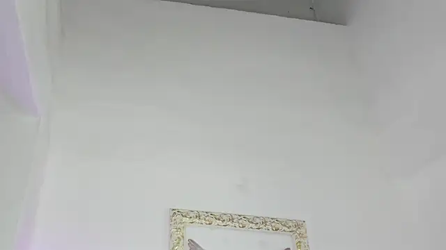 Lola Blondie online show from November 11, 2025, 12:27 pm