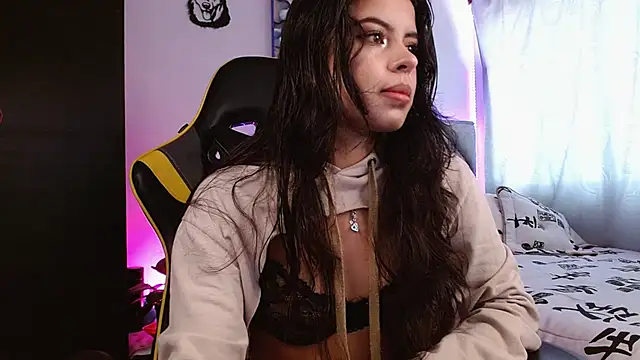 Snapshot of Bear-Mel chatting on October 23, 2025, 3:00 pm Bear-Mel online show from October 23, 2025, 3:00 pm