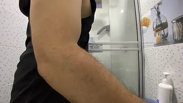 chicoinhibido online show from December 13, 2025, 11:10 pm