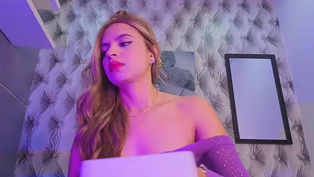  Gabytaylor online show from October 4, 2025, 11:41 am