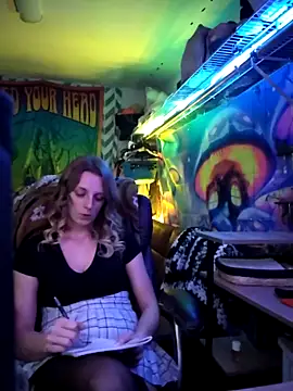 AlicePayne online show from January 16, 2026, 5:11 am