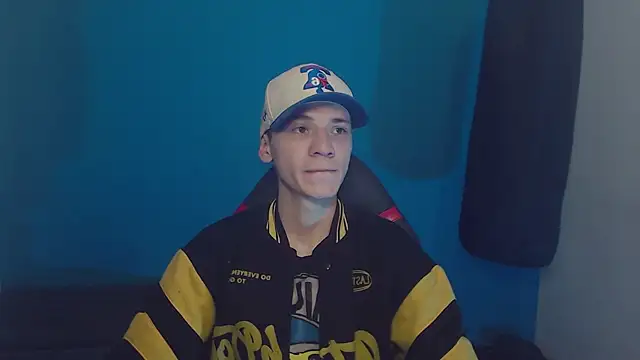 Snapshot of Burperking420_ chatting on March 18, 2025, 6:15 pm Burperking420 online show from March 18, 2025, 6:15 pm