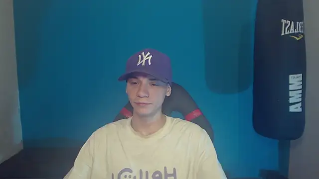 Snapshot of Burperking420_ chatting on September 16, 2025, 7:26 pm Burperking420 online show from September 16, 2025, 7:26 pm