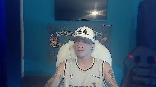 Snapshot of Burperking420_ chatting on January 14, 2026, 10:58 pm Burperking420 online show from January 14, 2026, 10:58 pm