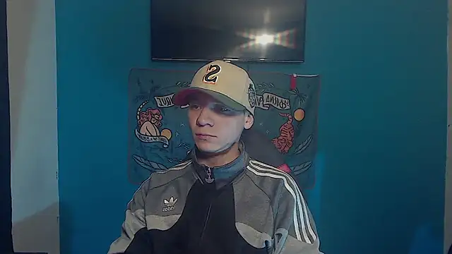 Snapshot of Burperking420_ chatting on February 17, 2026, 1:46 am Burperking420 online show from February 17, 2026, 1:46 am