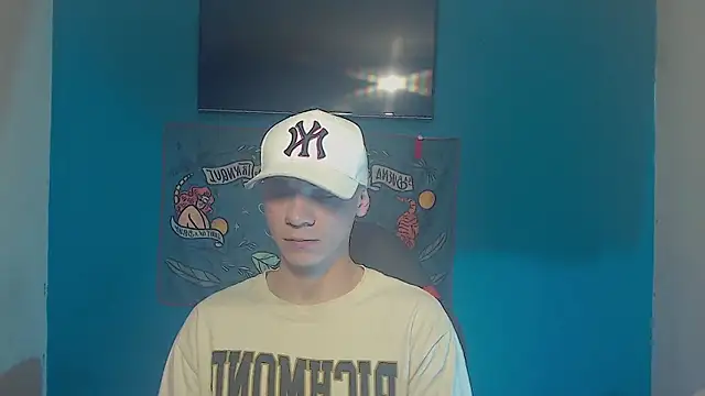 Snapshot of Burperking420_ chatting on March 31, 2026, 6:41 pm Burperking420 online show from March 31, 2026, 6:41 pm