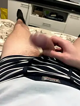 milan8886 online show from March 9, 2026, 10:58 pm