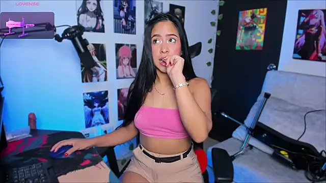 Vickysth online show from October 6, 2025, 11:02 pm