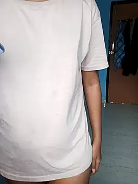 Snapshot of naughtyreva chatting on September 22, 2025, 5:53 am naughtyreva online show from September 22, 2025, 5:53 am