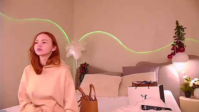 MiraBliss online show from December 21, 2025, 9:44 pm