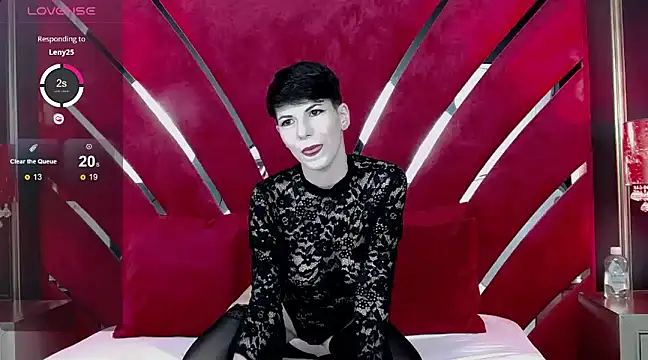 Snapshot of Roxxy_Rouge chatting on March 10, 2025, 5:39 pm Roxxy Rouge online show from March 10, 2025, 5:39 pm