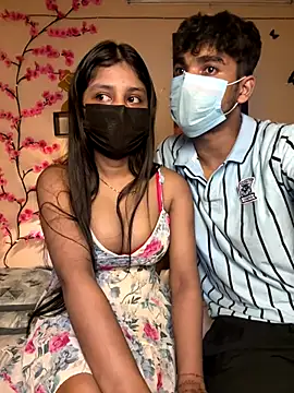 Hotswetie online show from September 25, 2025, 4:54 pm