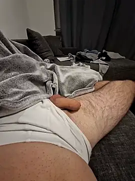 Snapshot of Smokeym123 chatting on November 20, 2025, 7:46 pm Smokeym123 online show from November 20, 2025, 7:46 pm