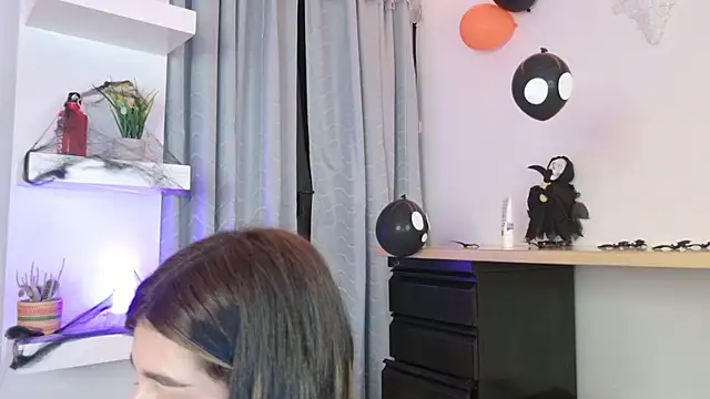 Snapshot of eva_sin18 chatting on October 25, 2025, 11:21 pm eva sin18 online show from October 25, 2025, 11:21 pm