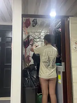 Snapshot of Nathaly_12 chatting on November 12, 2025, 5:41 am Nathaly 12 online show from November 12, 2025, 5:41 am