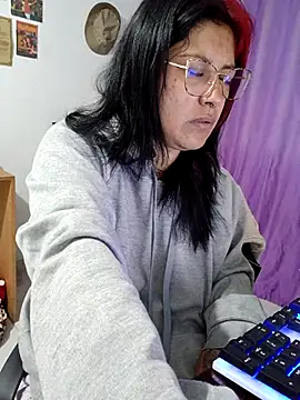 Snapshot of DaniPoison chatting on March 16, 2026, 1:37 pm DaniPoison online show from March 16, 2026, 1:37 pm