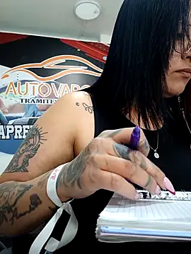 Snapshot of DaniPoison chatting on March 20, 2026, 2:44 pm DaniPoison online show from March 20, 2026, 2:44 pm