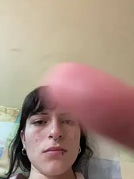 Snapshot of val_zx chatting on March 19, 2025, 5:06 pm val zx online show from March 19, 2025, 5:06 pm