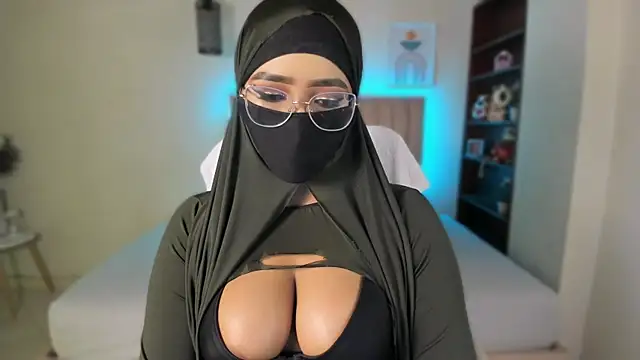 Snapshot of Sasha_Anaan chatting on October 26, 2025, 8:53 am Sasha Anaan online show from October 26, 2025, 8:53 am