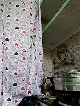 Hotty-Nidhi online show from February 23, 2026, 4:32 am