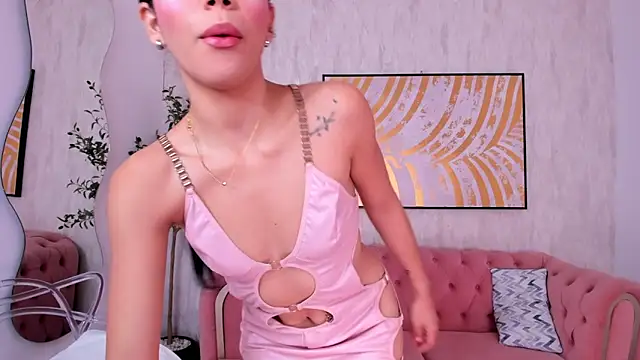 Snapshot of Krissi_latore chatting on September 24, 2025, 12:41 pm Krissi latore online show from September 24, 2025, 12:41 pm