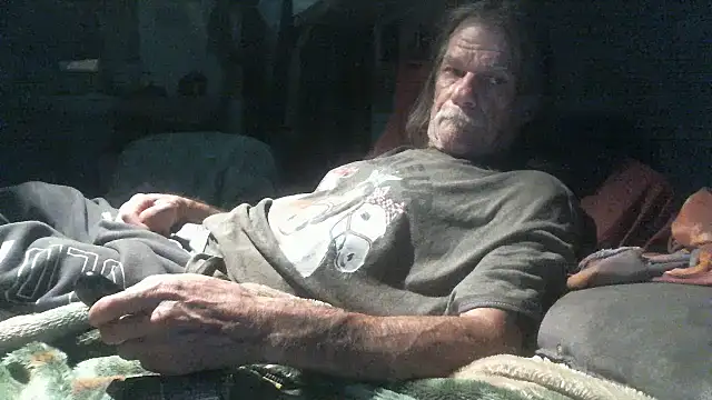 Snapshot of hahard1onestill chatting on May 10, 2026, 7:13 am hahard1onestill online show from May 10, 2026, 7:13 am