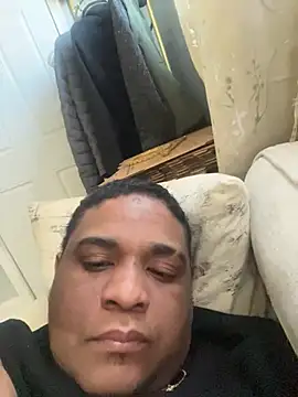 Snapshot of castro0416 chatting on March 8, 2025, 9:08 pm castro0416 online show from March 8, 2025, 9:08 pm