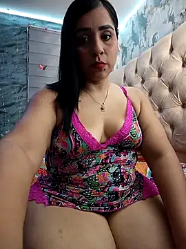 L ucero online show from October 1, 2025, 10:16 pm