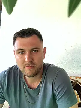 hugedickedd online show from May 14, 2026, 12:23 pm
