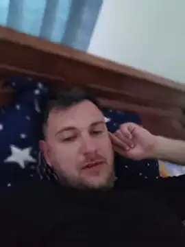 hugedickedd online show from May 19, 2026, 4:41 am