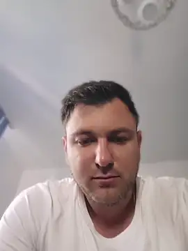 hugedickedd online show from June 1, 2026, 9:44 am