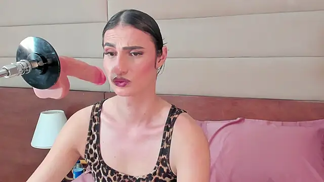 shantall skinny online show from October 19, 2025, 3:40 am