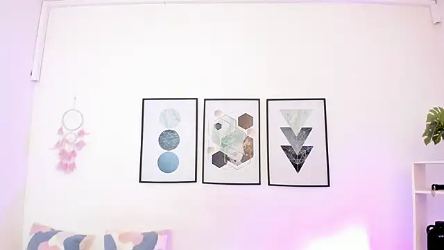 dullce77 online show from September 20, 2025, 7:26 pm