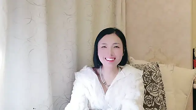 Rachel-6600 online show from November 18, 2025, 4:00 pm