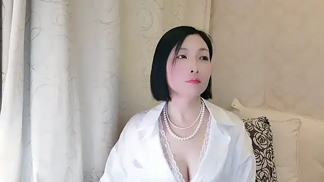 Rachel-6600 online show from November 24, 2025, 2:28 pm