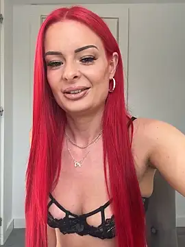 Snapshot of FariBanxOfficial chatting on October 15, 2025, 1:22 pm FariBanxOfficial online show from October 15, 2025, 1:22 pm