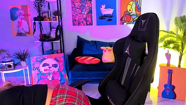 Snapshot of SarahAlluring chatting on October 10, 2025, 12:04 pm SarahAlluring online show from October 10, 2025, 12:04 pm