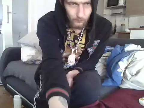 Snapshot of ThePython666 chatting on March 18, 2025, 12:14 pm ThePython666 online show from March 18, 2025, 12:14 pm