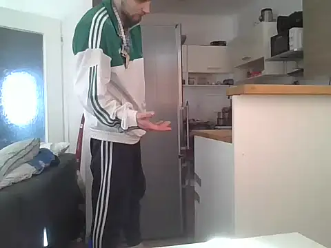 Snapshot of ThePython666 chatting on March 18, 2025, 3:21 pm ThePython666 online show from March 18, 2025, 3:21 pm