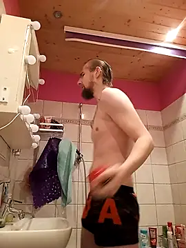 Snapshot of ThePython666 chatting on September 23, 2025, 10:07 am ThePython666 online show from September 23, 2025, 10:07 am