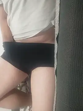 Snapshot of gui67675 chatting on October 15, 2025, 8:31 pm gui67675 online show from October 15, 2025, 8:31 pm