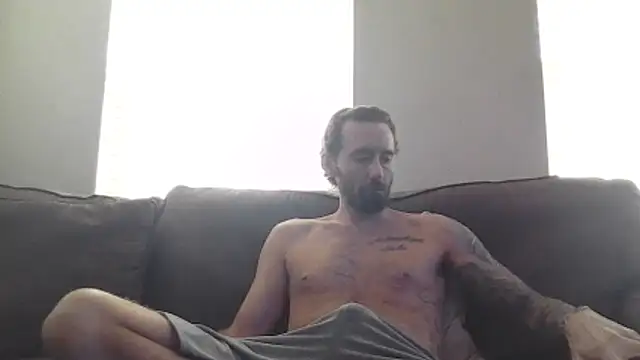 whowantsacreampie online show from April 14, 2026, 5:08 pm